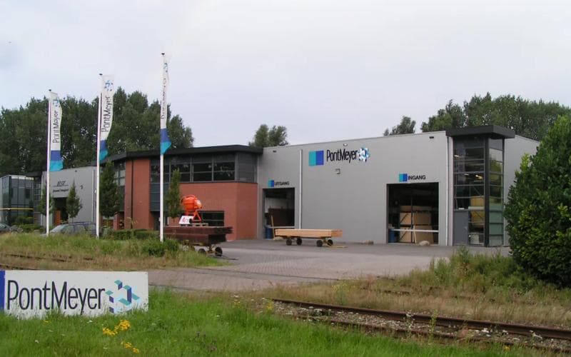 roosendaal-pontmeyer-pand-hout-plaatmateriaal-bouwmaterialen-1-
