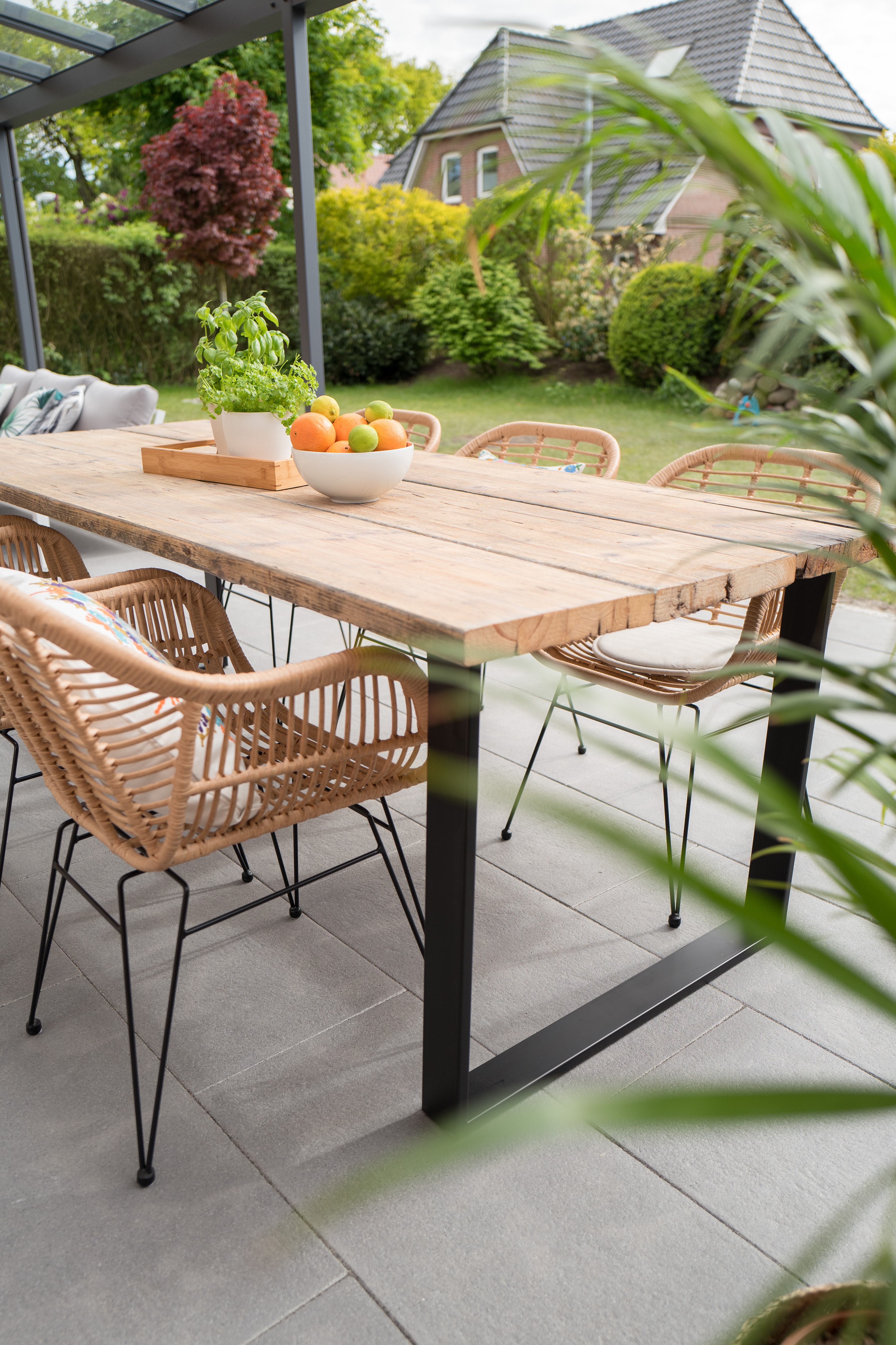 Een tuinbank en tuintafel maken van steigerhout